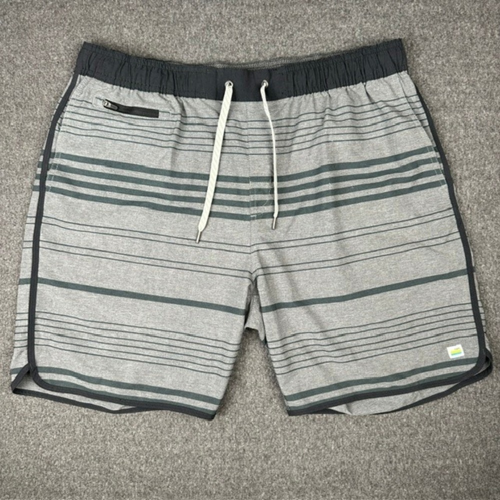 Vuori Mens Banks Shorts Grey Striped Performance 4-Way Stretch XXL